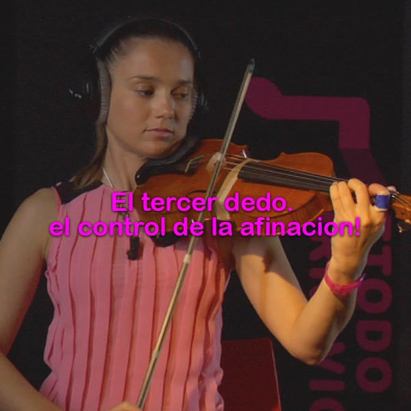 029: el tercer dedo. el control de la afinacion! - violino online, play violin online,   - tocar violin online, уроки игры на скрипке, Metodo Mirkovic - cours de violon en ligne, geige online lernen
