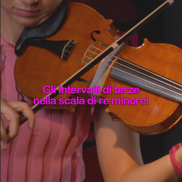 Lezione 096: Gli intervalli di terze nella scala di  re minore! - violino online, play violin online,   - tocar violin online, уроки игры на скрипке, Metodo Mirkovic - cours de violon en ligne, geige online lernen